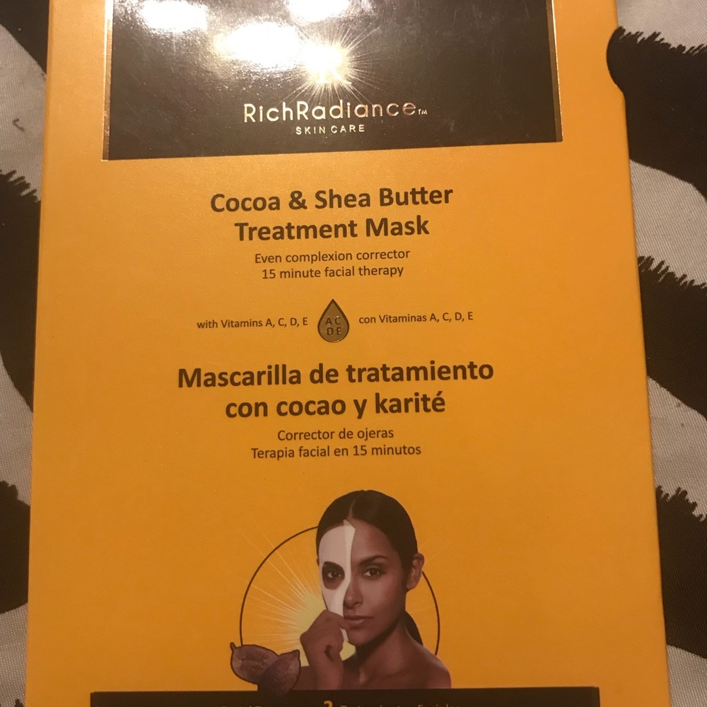 Rich Radiance Facial Mask